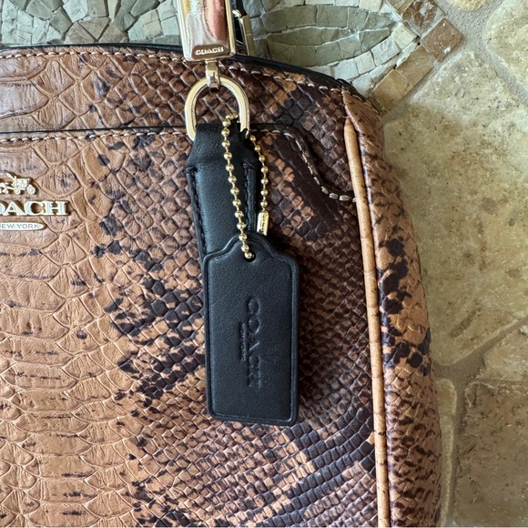 NWT COACH Minetta Leather Print‎ Crossbody Purse w/Gold Hardware - Picture 4 of 15